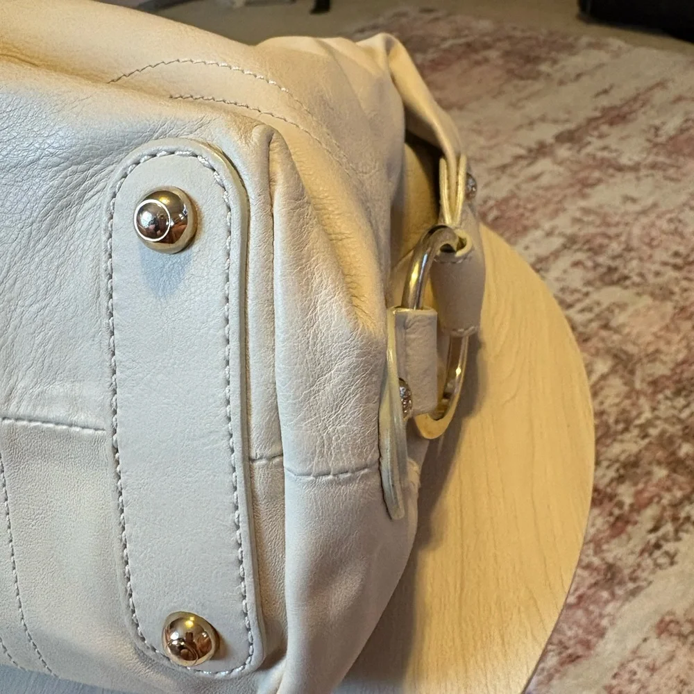 Tod's White Shoulder Bag - Picture 7 of 12